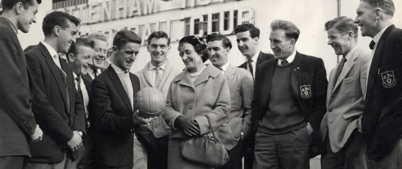 Archive image of the Tottenham Hotspur team in front of the club stadium.